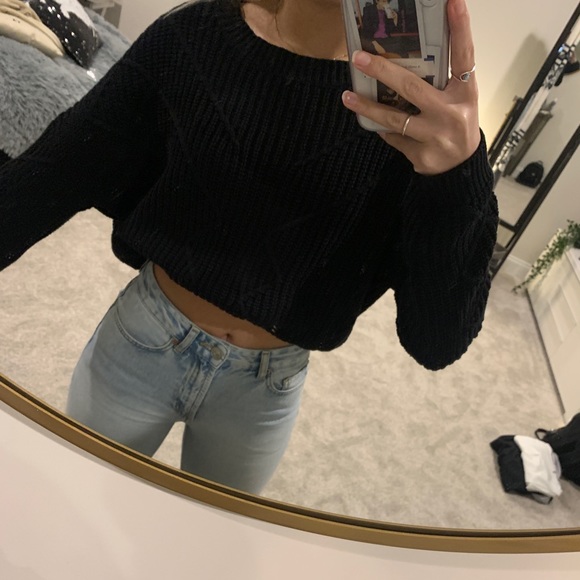 Forever 21 Sweaters - black sweater
